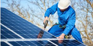 Installation Maintenance Panneaux Solaires Photovoltaïques à Augé